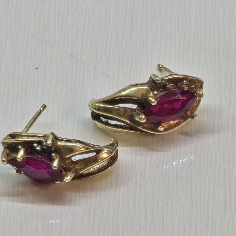 10k Ruby Earrings - image 5